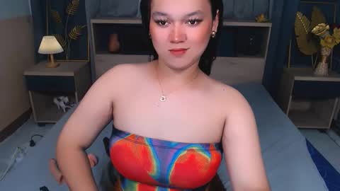 natasha_santiago5 online show from 25, 9, 2025