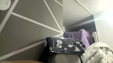 natasha_shine22 online show from 6, 8, 2026