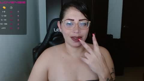 Natasha Smithe  online show from 25, 1, 2025