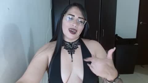 Natasha Smithe  online show from 27, 11, 2025