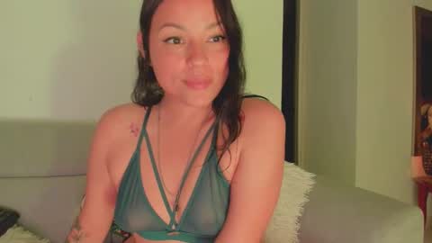 Nataly independent model dont forget to leave your like that will help me grow as a model online show from 27, 11, 2025