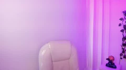 nathalyy_ds online show from 7, 2, 2026