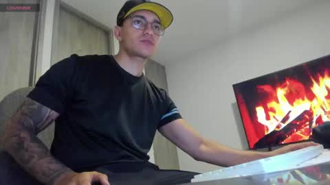 nathan_gross online show from 10, 4, 2026