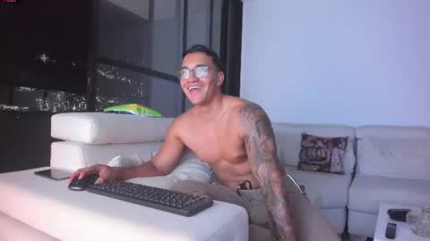 nathan_gross online show from 15, 7, 2026