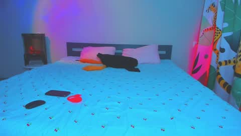 Tisha online show from 6, 4, 2026