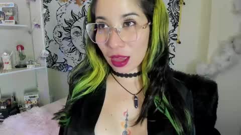 Snapshot of natsuki_09 chatting on 23, 9, 2025 Nat  online show from 23, 9, 2025