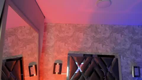 Snapshot of natt_collins chatting on 8, 4, 2026 Natalia online show from 8, 4, 2026