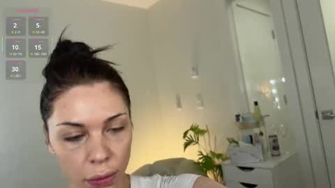 NATTY FIERROS online show from 24, 3, 2026