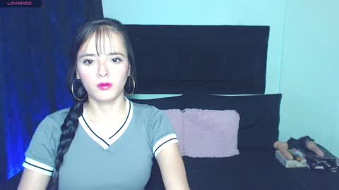 naty_cami_ online show from 11, 3, 2025
