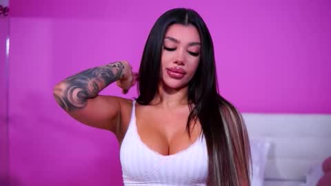 Naty online show from 9, 9, 2025