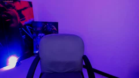 Snapshot of naughty_butt chatting on 7, 10, 2025 Megan online show from 7, 10, 2025