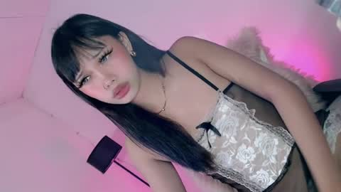 Snapshot of naughty_cutiepie chatting on 14, 6, 2026 itsyourgirl kiara online show from 14, 6, 2026
