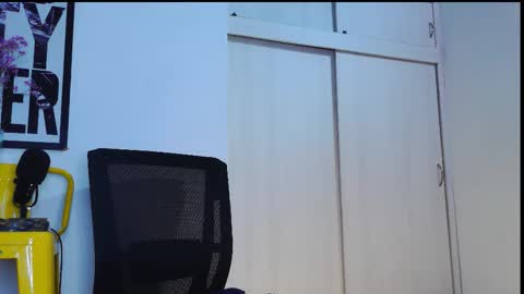 Em  please help me reach 100 thumbs up 3 online show from 22, 3, 2026