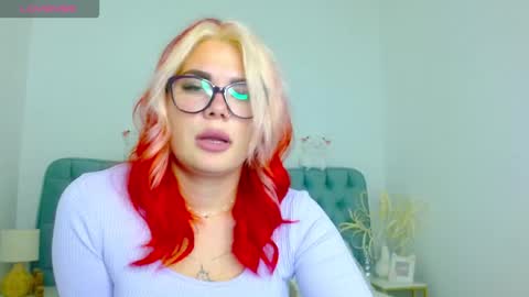 Snapshot of naughty_kittyy1 chatting on 4, 10, 2025 Maria online show from 4, 10, 2025