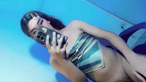 Snapshot of naughty_little_pixie69 chatting on 19, 5, 2026 naughty_little_pixie69 online show from 19, 5, 2026