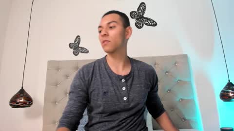 Snapshot of naughty_mike_01 chatting on 5, 1, 2025 naughty_mike_01 online show from 5, 1, 2025