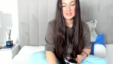 Snapshot of naughty_princesse chatting on 21, 5, 2026 Elena online show from 21, 5, 2026