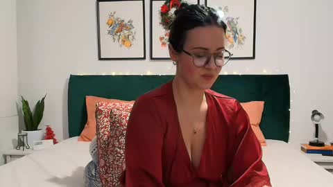 NaughtyBrunetteXXX online show from 7, 12, 2024