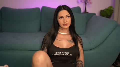 Snapshot of naughtycleo chatting on 29, 5, 2026 cleo online show from 29, 5, 2026