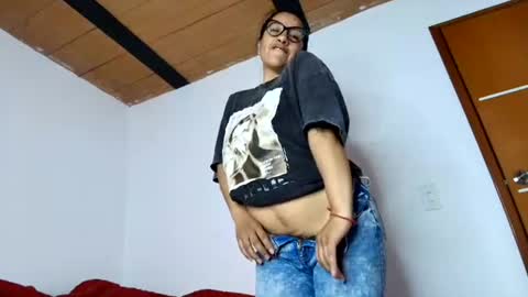 Snapshot of naughtyhotsquirt chatting on 30, 6, 2026 Kimberly online show from 30, 6, 2026