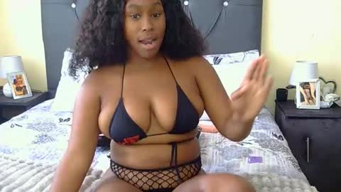 naughtyhottie99 online show from 29, 4, 2026