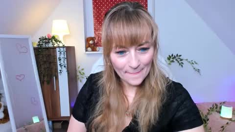 Milana - on air every day except Wednesday from 9 pm to 4 am European time online show from 27, 11, 2025