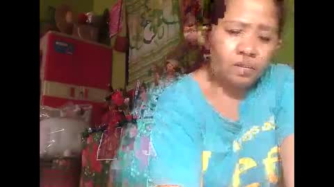 Snapshot of naughtymom26 chatting on 5, 5, 2026 naughtymom26 online show from 5, 5, 2026