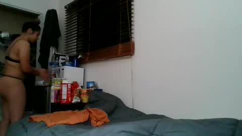 naughtynadia52 online show from 8, 4, 2026