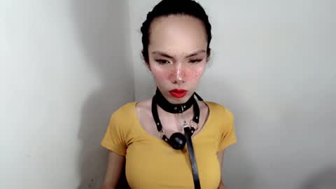 Snapshot of naughtypetiteangel chatting on 14, 10, 2025 naughtypetiteangel online show from 14, 10, 2025