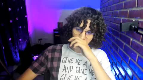 naugthy_kyle19 online show from 22, 1, 2025