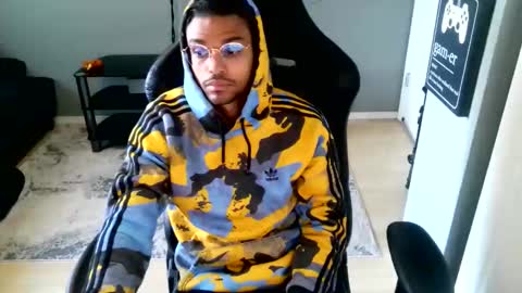 navonimoo online show from 19, 2, 2026