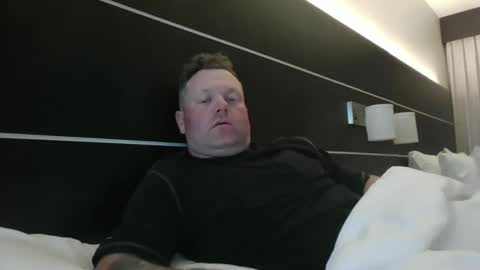 navyman34 online show from 20, 4, 2026