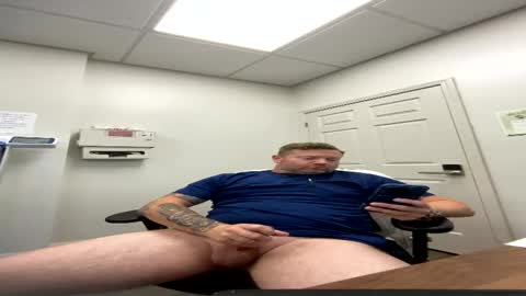 Snapshot of navyman34 chatting on 28, 5, 2026 navyman34 online show from 28, 5, 2026