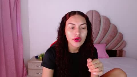 Snapshot of naya_fox1 chatting on 3, 2, 2026 naya_fox1 online show from 3, 2, 2026