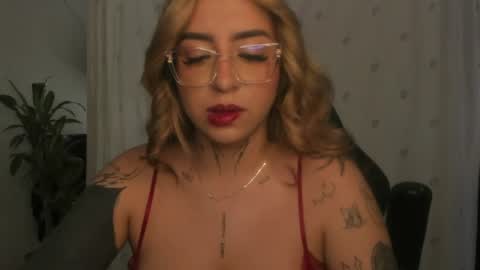 Snapshot of nazzz10 chatting on 20, 6, 2026 nazzz10 online show from 20, 6, 2026