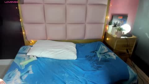 Snapshot of nebuvillalba chatting on 28, 12, 2024 Nebu latina online show from 28, 12, 2024