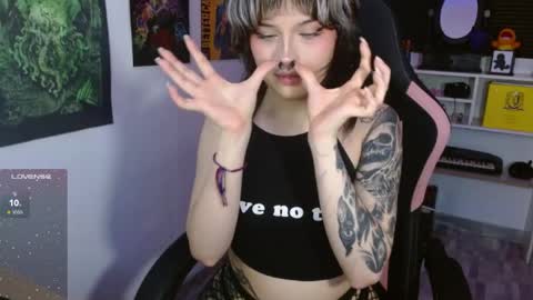 Neena Nyx online show from 25, 4, 2026