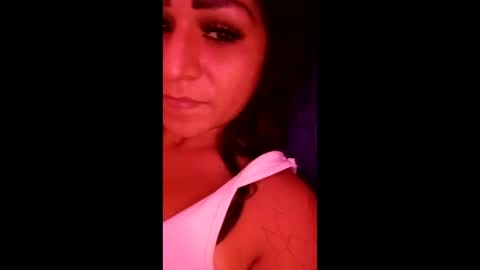 neesi_romero online show from 27, 4, 2026