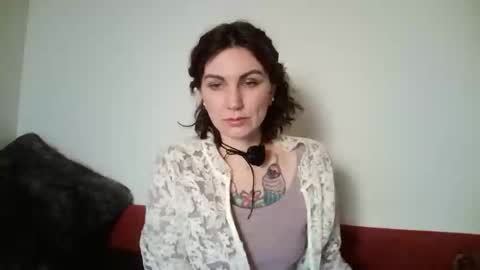 Snapshot of nefertiti_queen chatting on 31, 1, 2026 nefertiti_queen online show from 31, 1, 2026