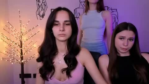 Snapshot of nekky_mouse chatting on 12, 7, 2026 Meow online show from 12, 7, 2026