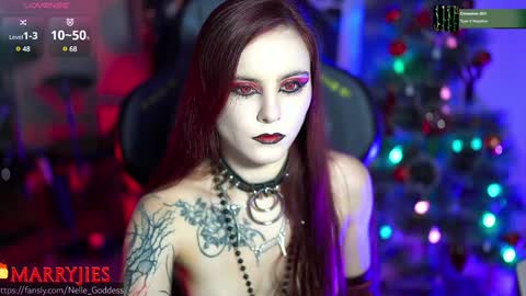 Snapshot of nelle_ chatting on 2, 1, 2025 online show from 2, 1, 2025