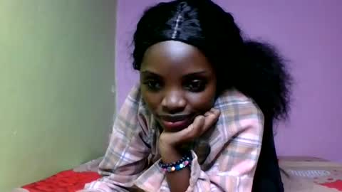 Snapshot of nelly_ebony5 chatting on 19, 6, 2026 nelly_ebony5 online show from 19, 6, 2026