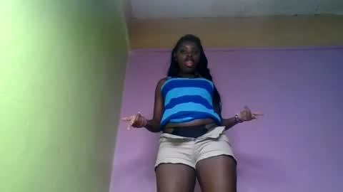 Snapshot of nelly_ebony5 chatting on 25, 6, 2026 nelly_ebony5 online show from 25, 6, 2026