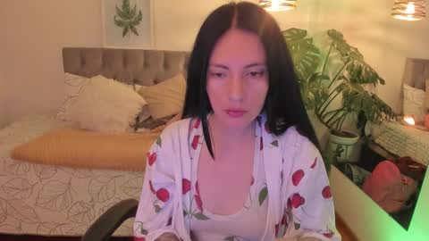 Sarah  online show from 19, 11, 2025