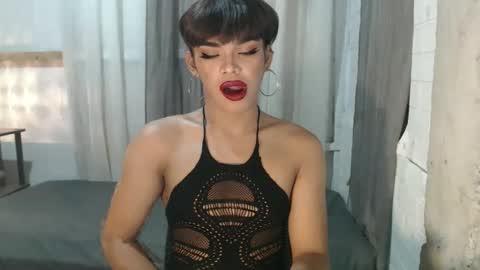 Snapshot of neomi_hardcock chatting on 25, 9, 2025 neomi online show from 25, 9, 2025