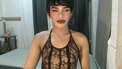 Snapshot of neomi_hardcock chatting on 28, 10, 2025 neomi online show from 28, 10, 2025