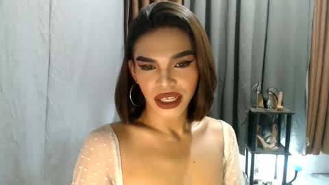 neomi online show from 25, 5, 2026