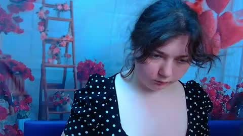 Snapshot of neonilalisova chatting on 10, 2, 2026 NeonilaLisova online show from 10, 2, 2026