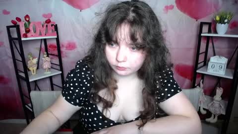 Snapshot of neonilalisova chatting on 9, 4, 2026 NeonilaLisova online show from 9, 4, 2026