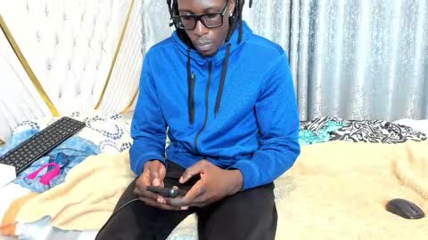 Snapshot of netfux_and_chill chatting on 12, 3, 2026 netfux_and_chill online show from 12, 3, 2026